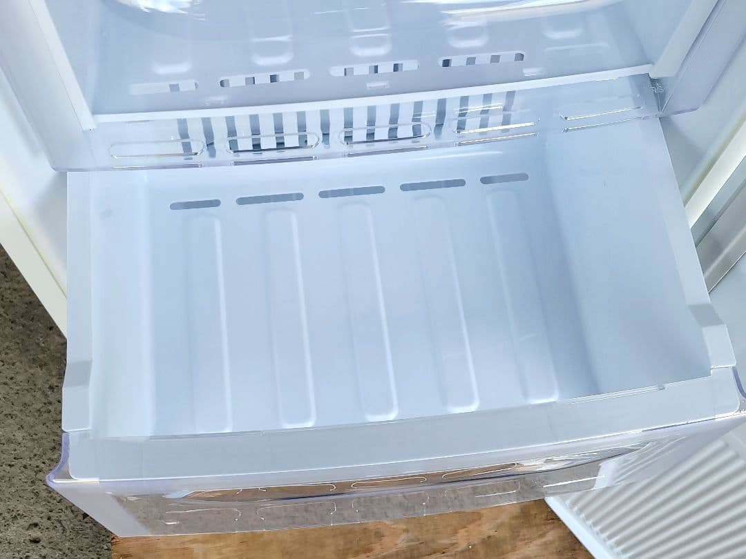 三菱 121L ノンフロン冷凍庫 MF-U12N-W 2009年製