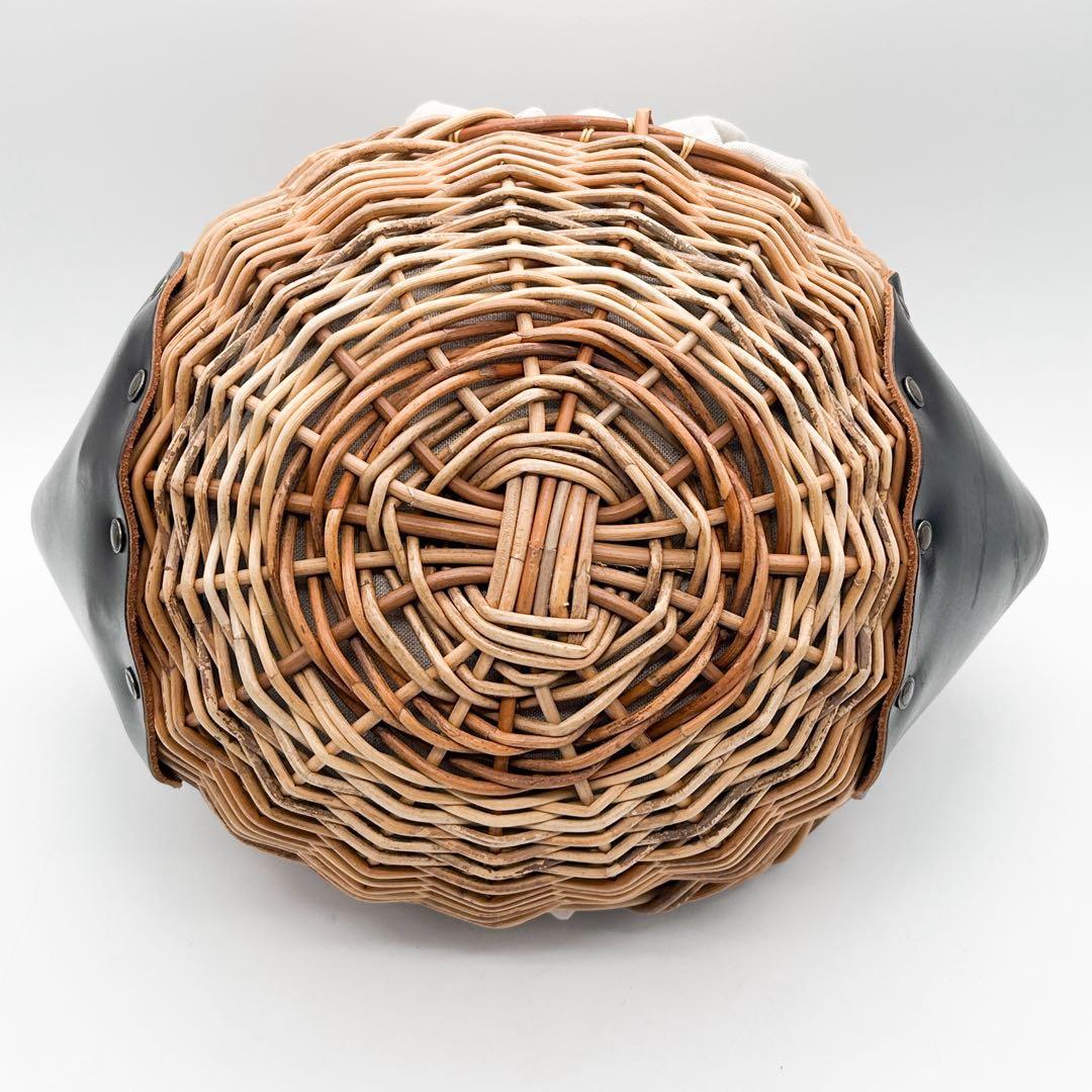 ebagos レザーパッチ ラウンドカゴバッグ ベージュ