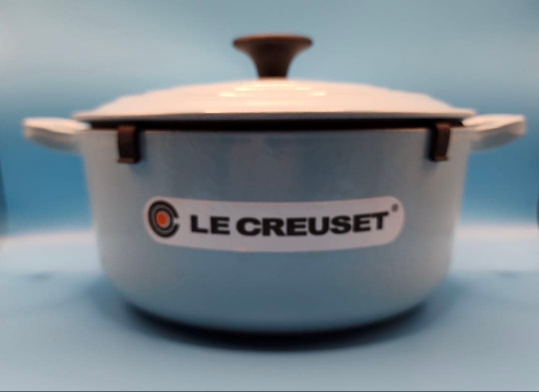 ル・クルーゼ ココット・ロンド 20cm サテンブルー 新品未使用 箱あり