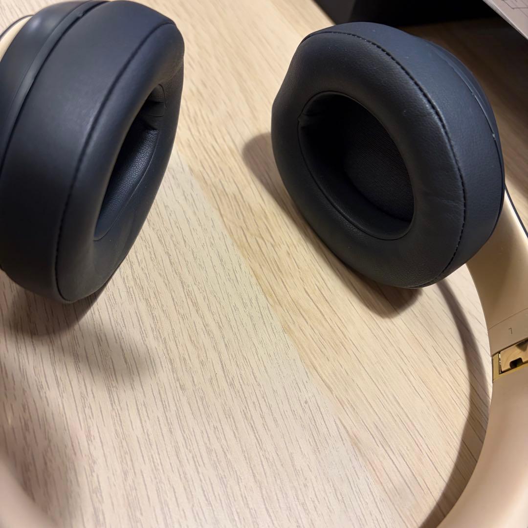 Beats Studio3 ワイヤレスヘッドホン ゴールド