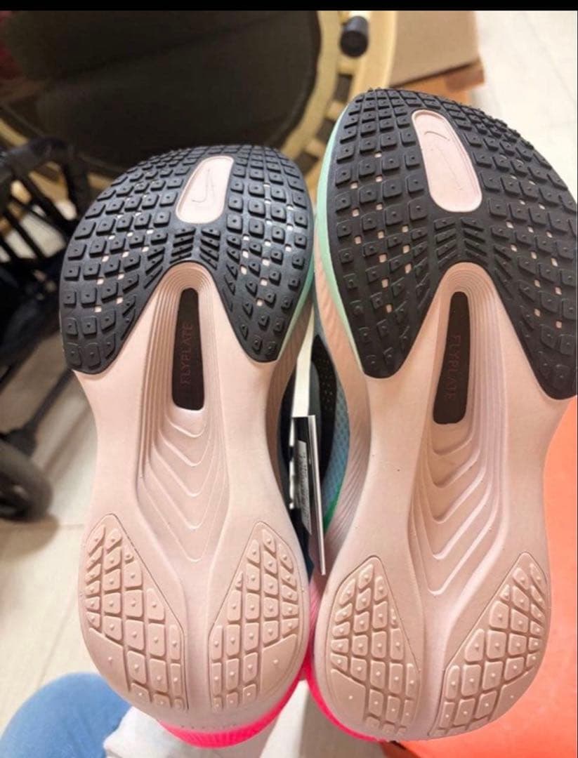 新品　NIKE ズームフライ6 26.5センチ