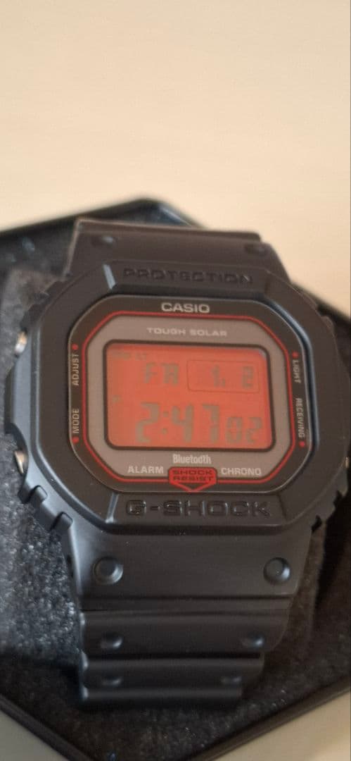 CASIO G-SHOCK GW-B5600AR 極美品ソーラー電波