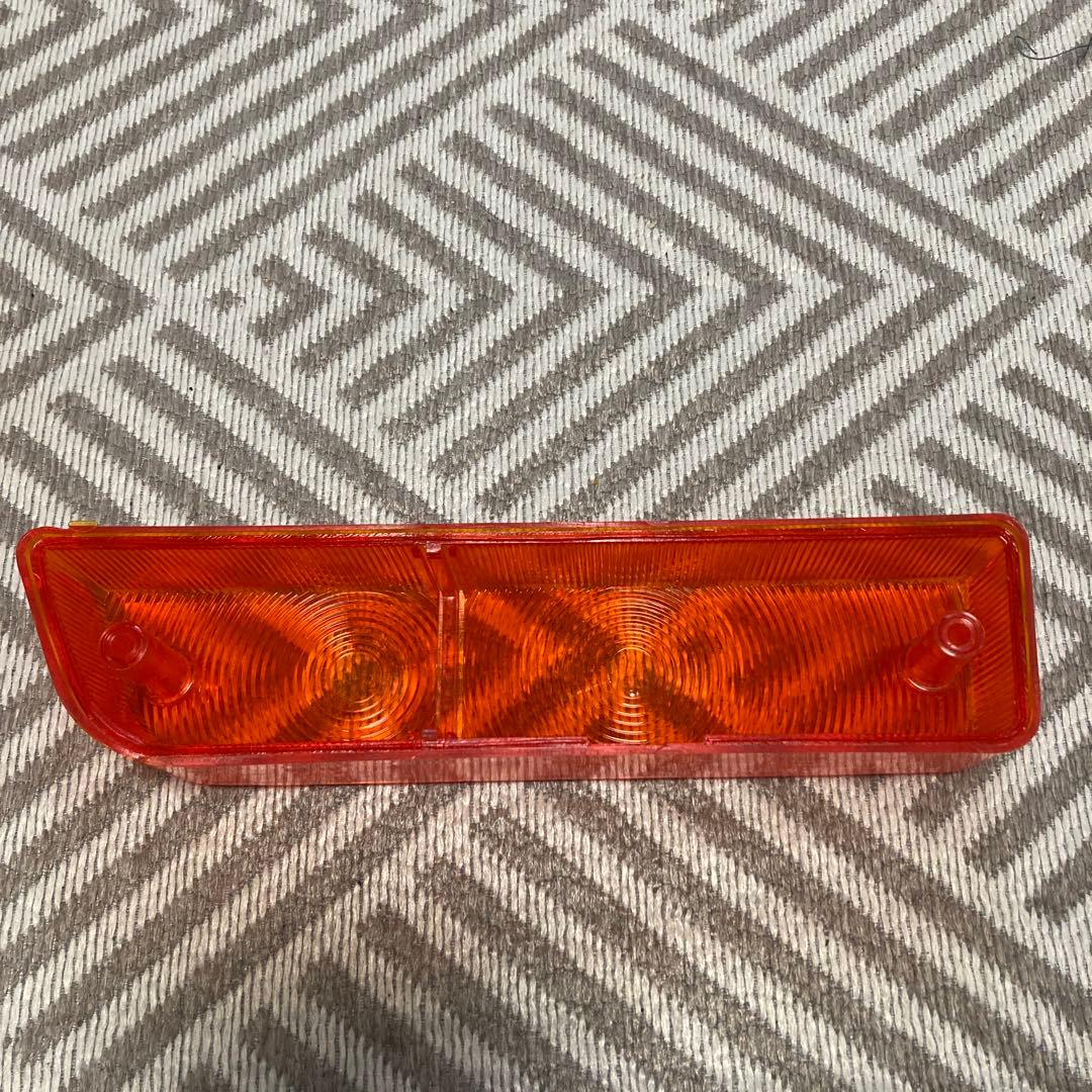 ブルーバード　510？　710 ？フロントウインカーレンズ