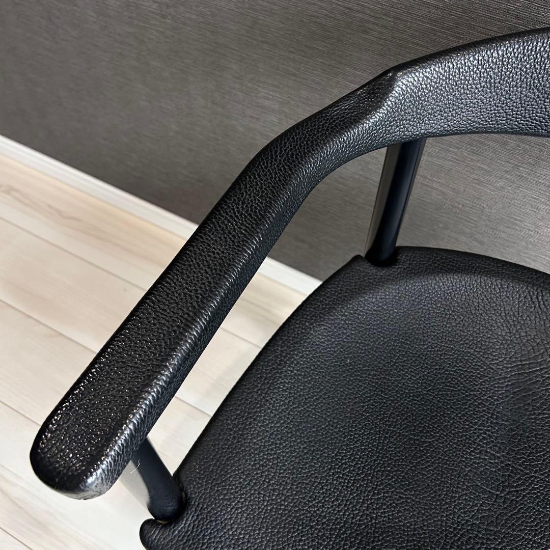 カッシーナ レオナルド アームチェア 椅子 ブラック 名作 デザイナーズ家具