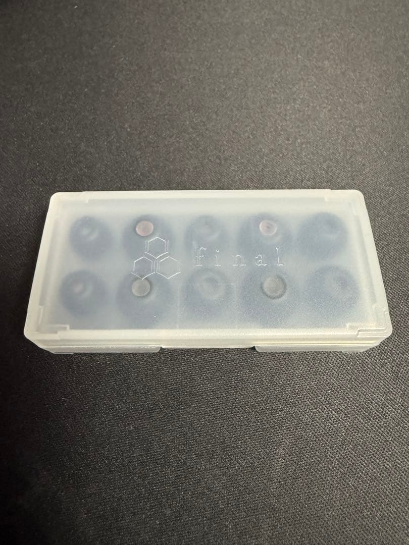 イヤホン final A4000