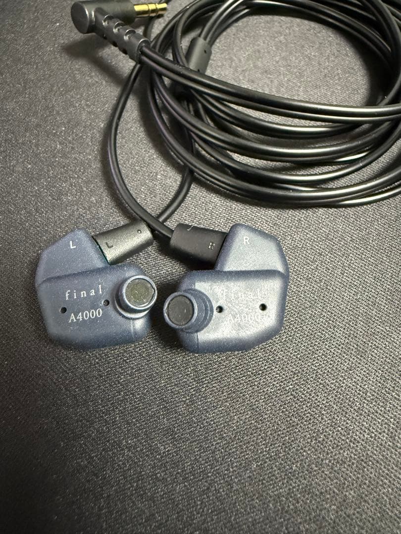 イヤホン final A4000