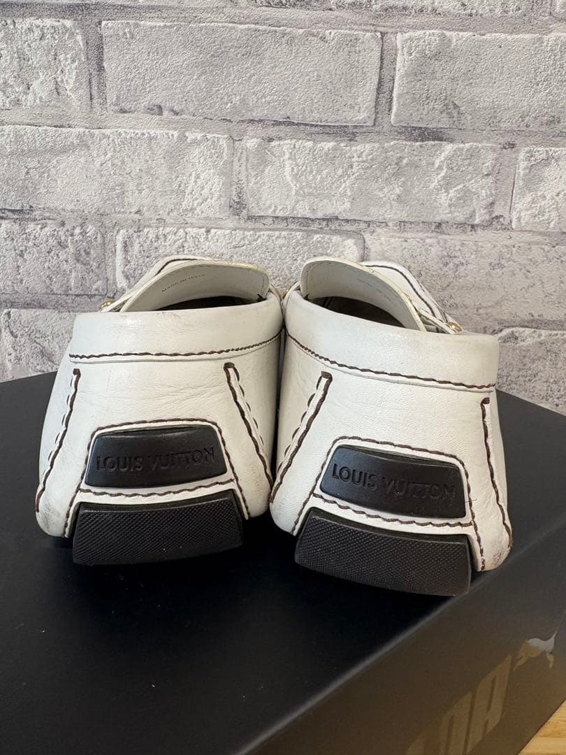 Louis Vuitton ホワイトローファー