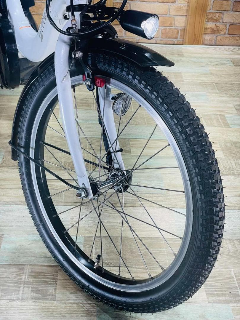 ３日間限定 ホワイト系 ヤマハ　子供乗せ電動アシスト自転車 ZH2975