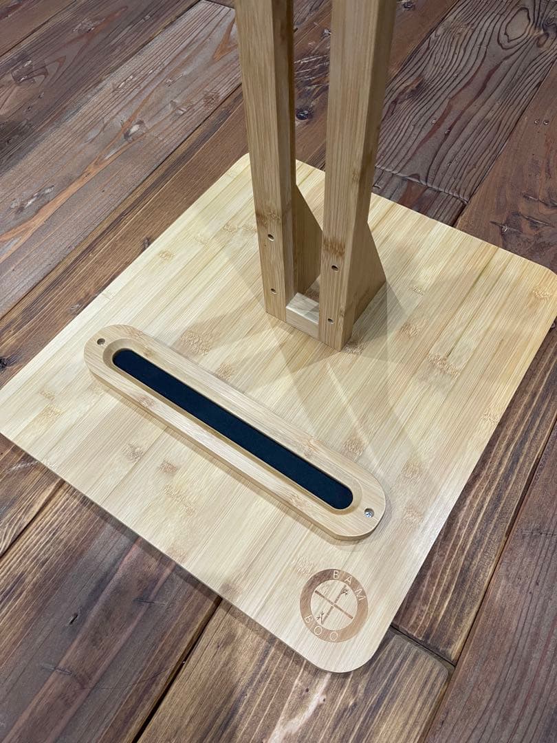 新古品　BAMBOO サーフボードスタンド