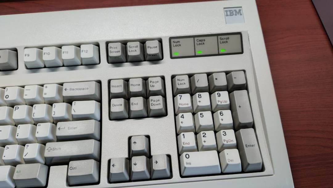 IBM Model M 1390131 角ロゴ動作確認済（1986-Aug-6）