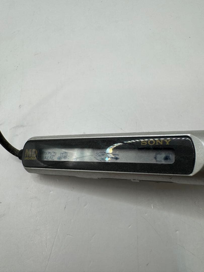 動作品 SONY MZ-R50 シルバー MDレコーダーMD WALKMAN