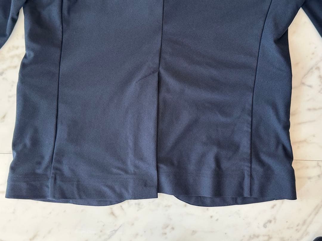 adidas 伊勢丹　セットアップ　アイコンスーツ