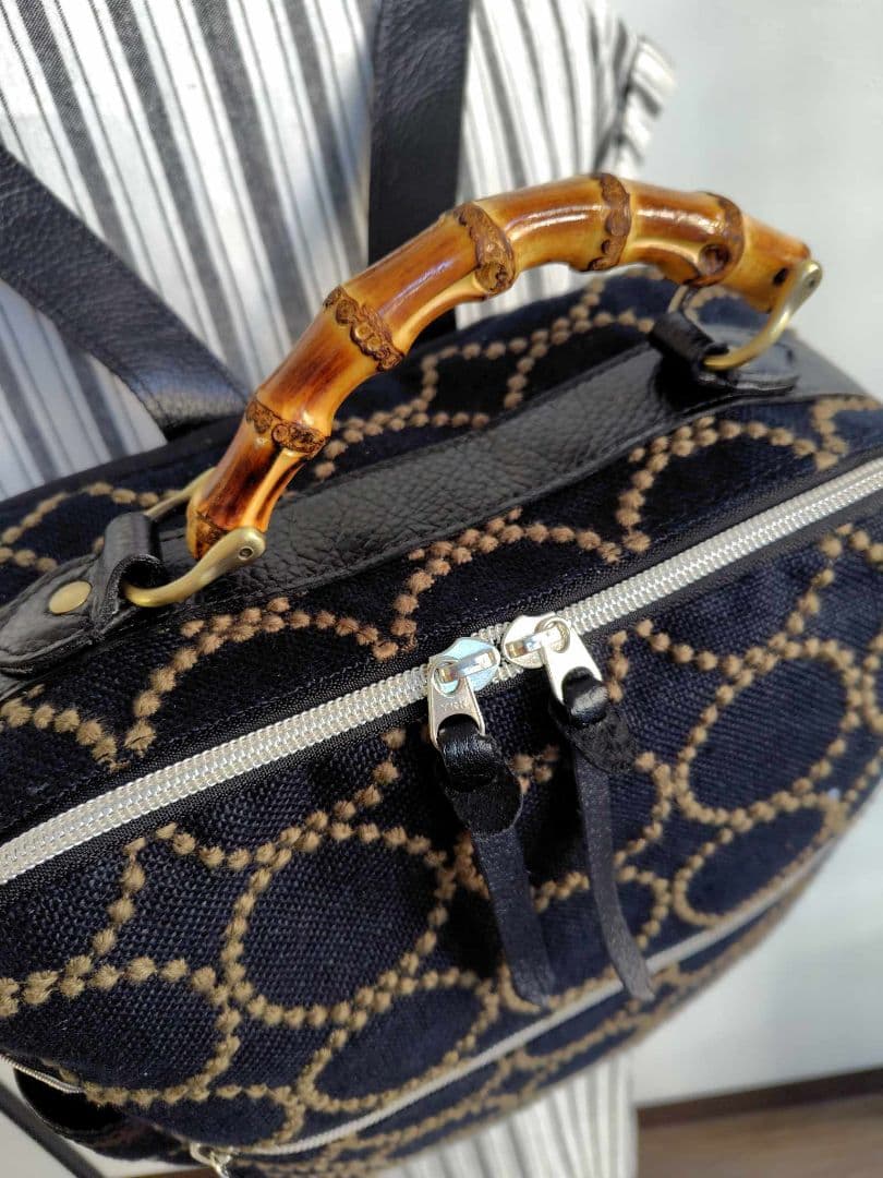 ミナペルホネン/タンバリンBK×カーキ/A4バンブーリュック本革黒