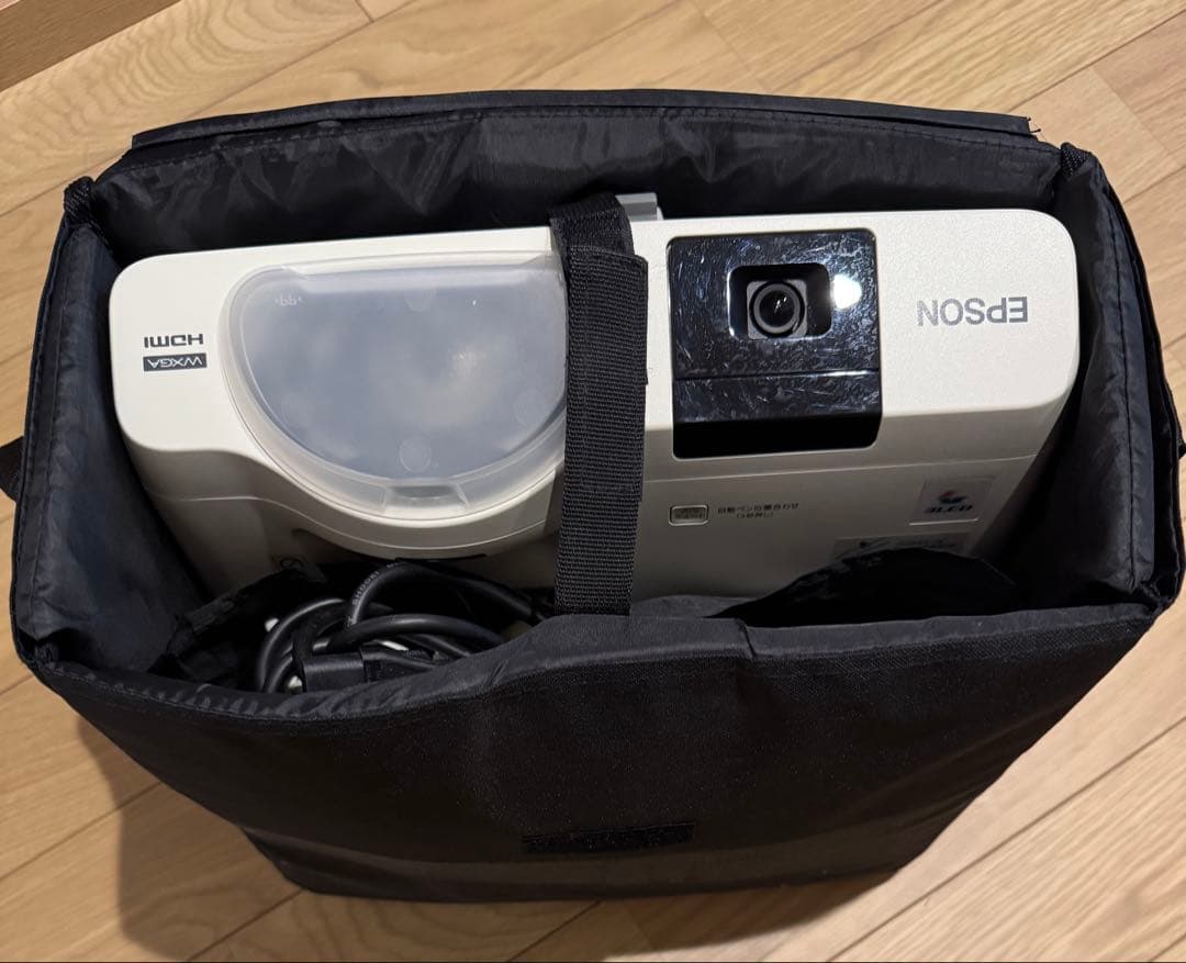 EPSON プロジェクター本体（EB-536WT）＆書画カメラ（ELPDC06）