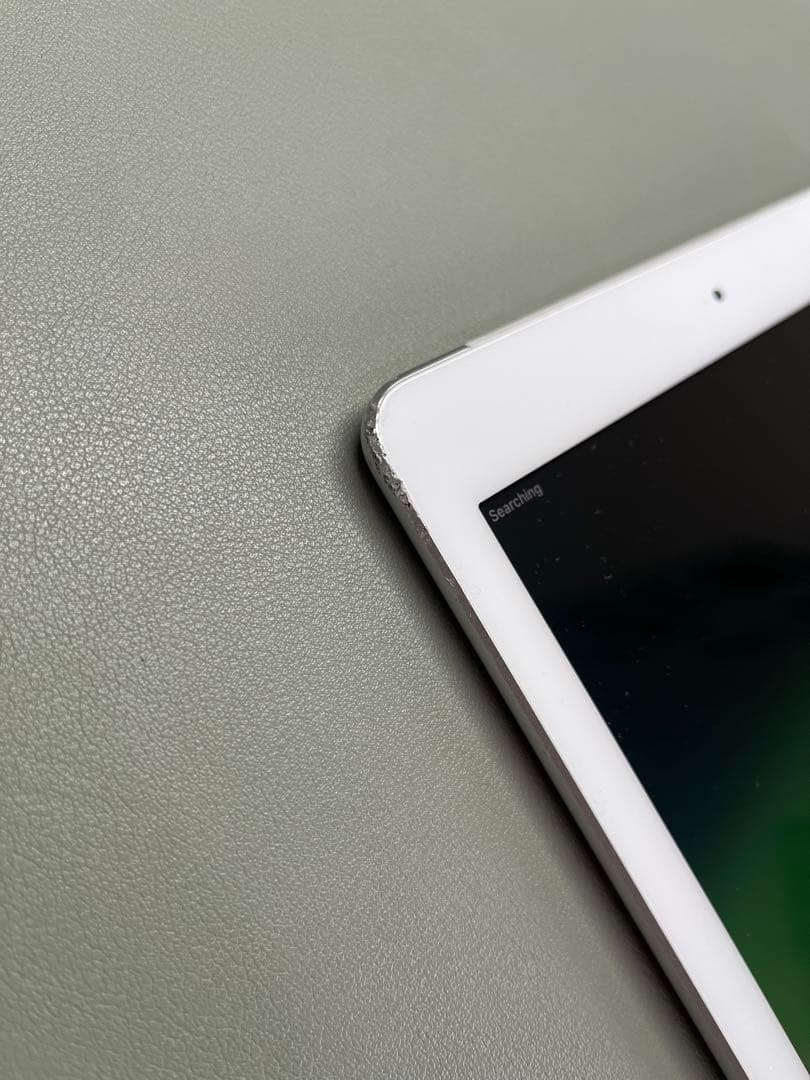 iPad第6世代 シルバー MR6P2J/A　A1954 32GB