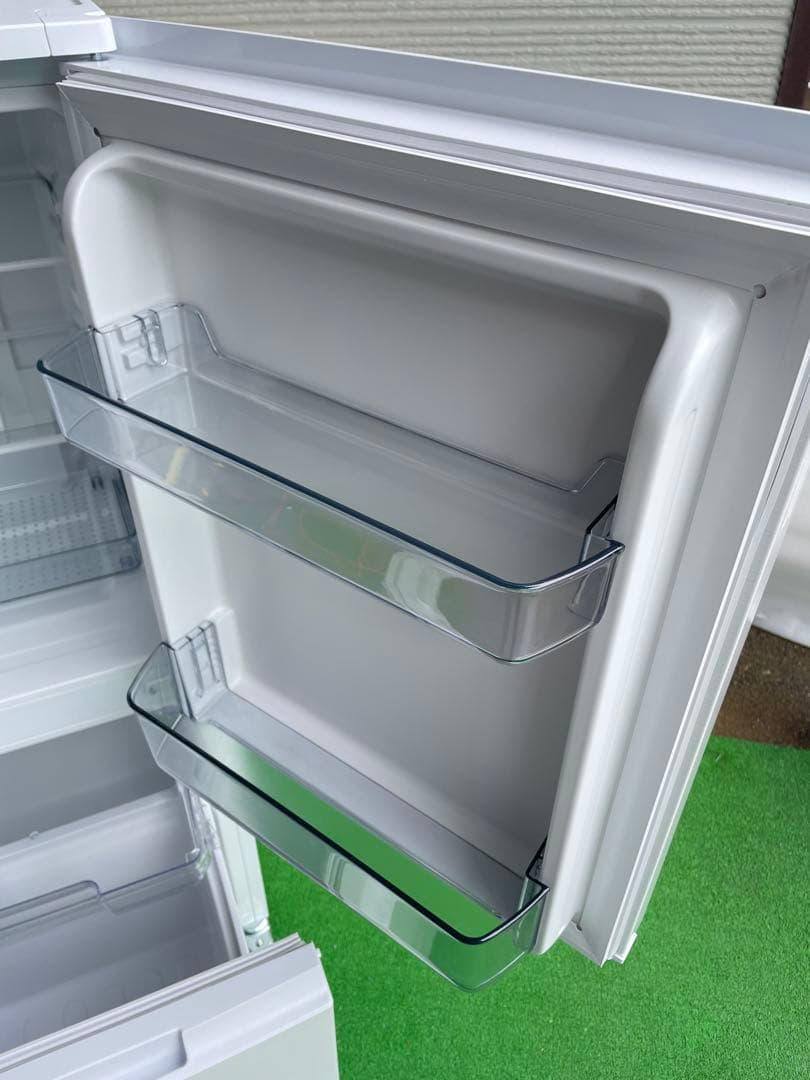 754極美品✨ シャープ 左右付け替え可能2ドア冷蔵庫 おしゃれホワイト 高性能