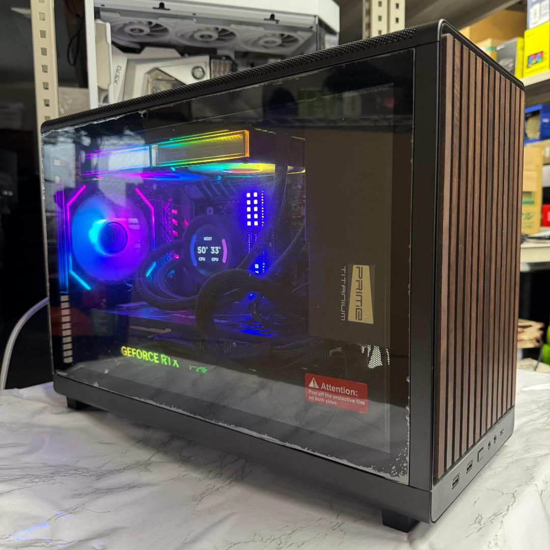 ゲーミングPC/7950X RTX4070Ti 32GB NVMe 1TB