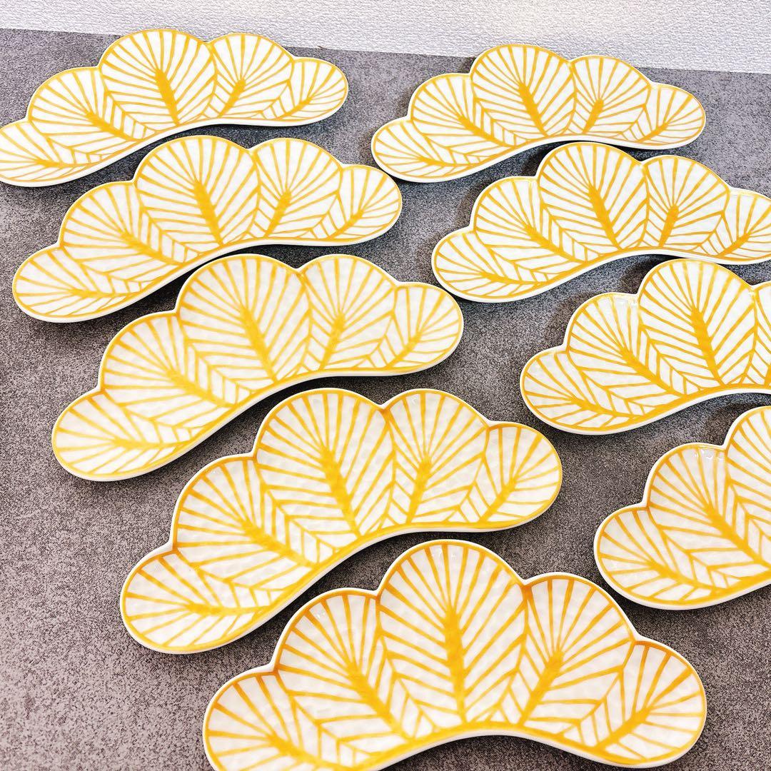 ゆりうすご依頼品　有田焼　幸楽窯　錦金松葉形前菜皿　白金　9点セット