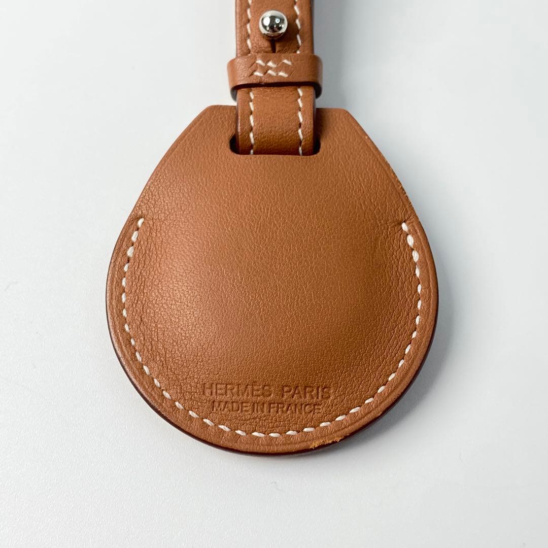 美品 エルメス HERMES AirTag モバイルアクセサリー ブラウン
