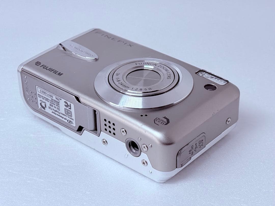 Fujifilm FinePix F30 動作確認済 コンデジ レトロ エモい