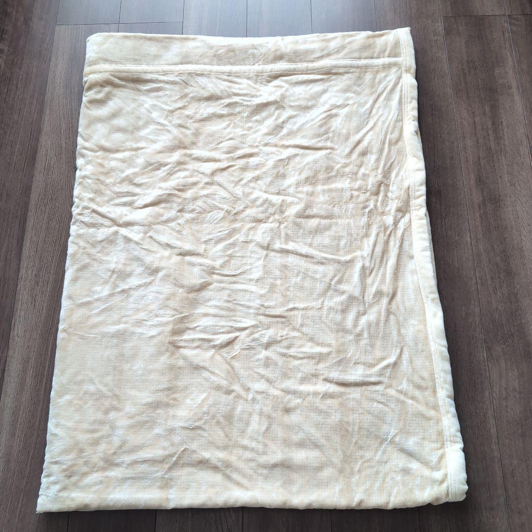 新品未使用　西川の絹毛布 140cm×200cm絹100%日本製ベージュキャメル