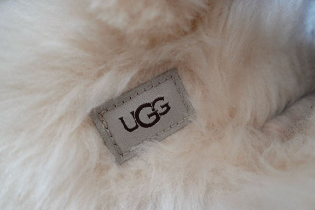 【美品】UGG ディスケット　サンド24.5cm