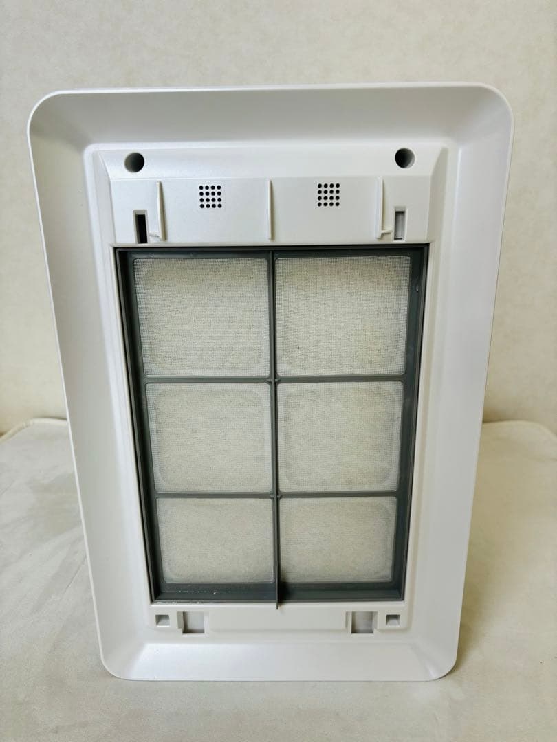 富士通ゼネラル　加湿脱臭機　プラズィオン　DAS-303R-W　2024年製