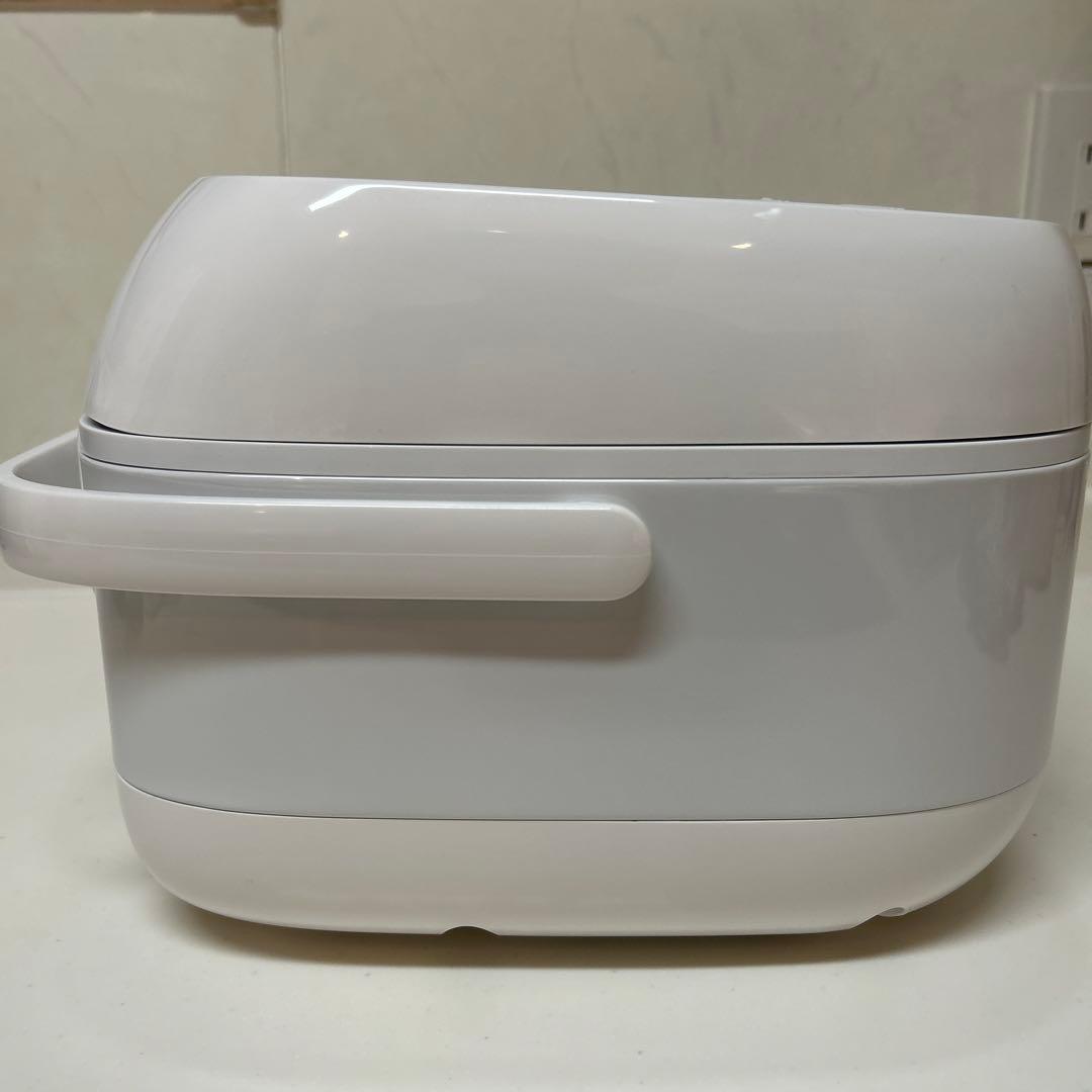 東芝IHジャー炊飯器 RC-5XW 3合炊き　2025年製　保証書付き