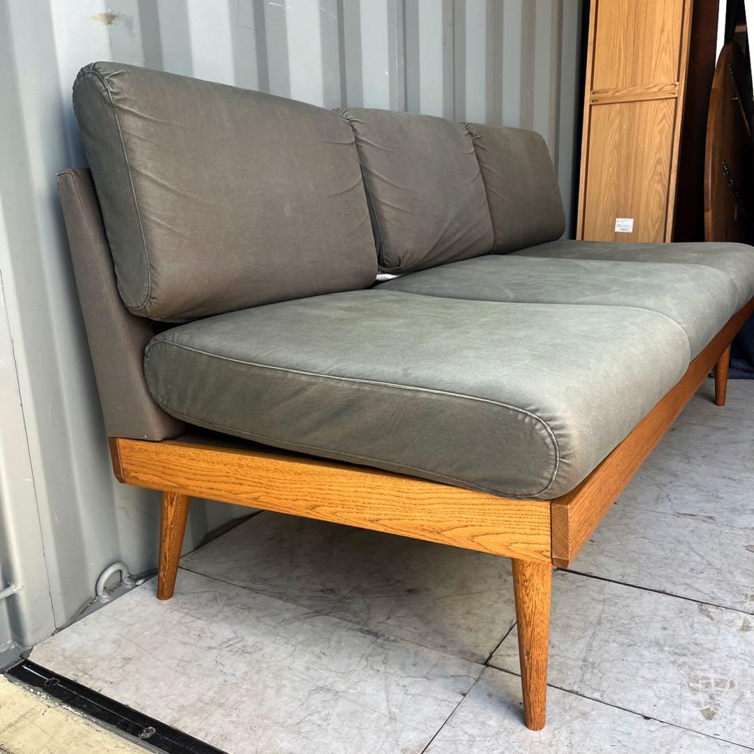 取付無料！アデペシュ アラ アームレス 北欧風天然木ダークカーキ3Pソファ✨