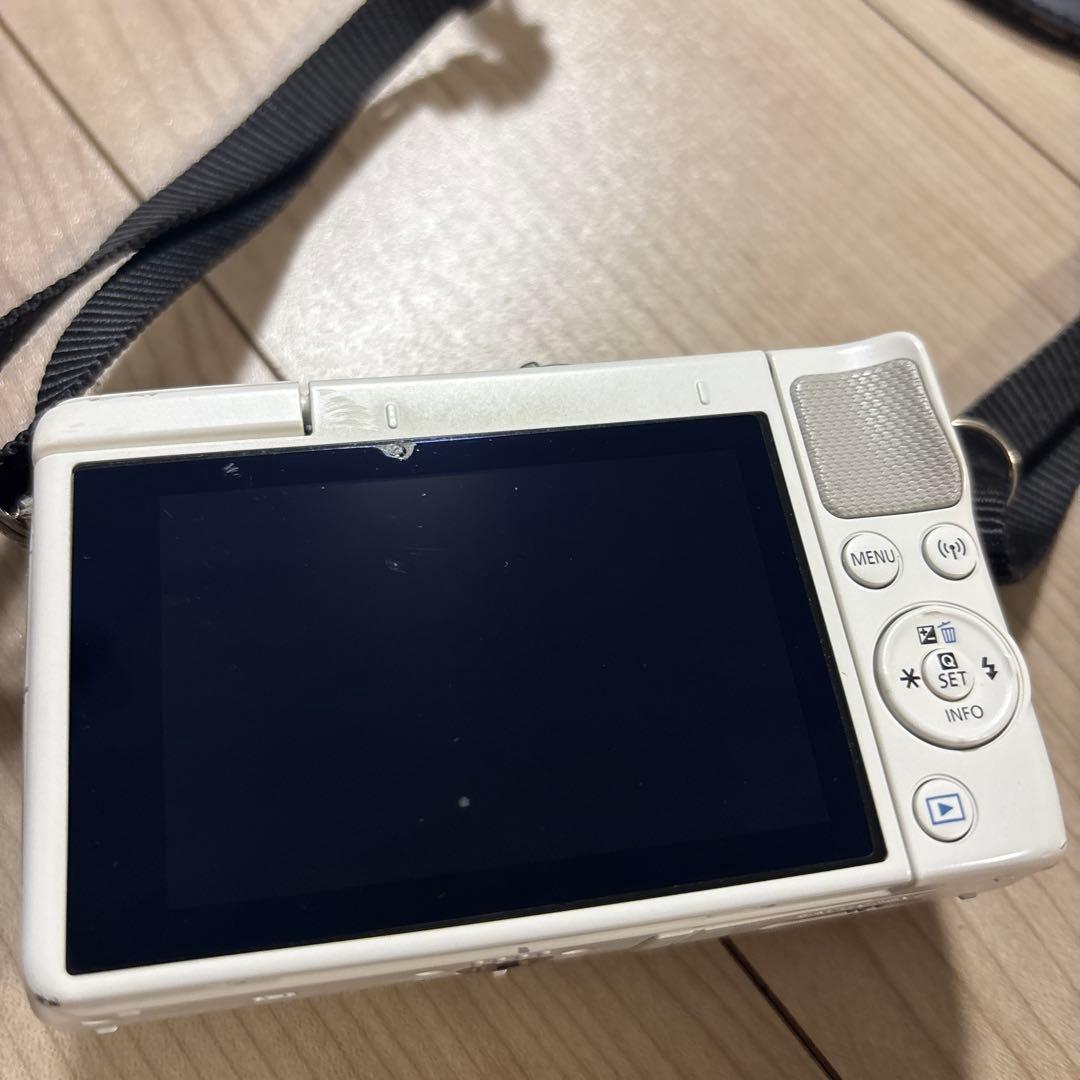 CanonEOS M100ホワイト