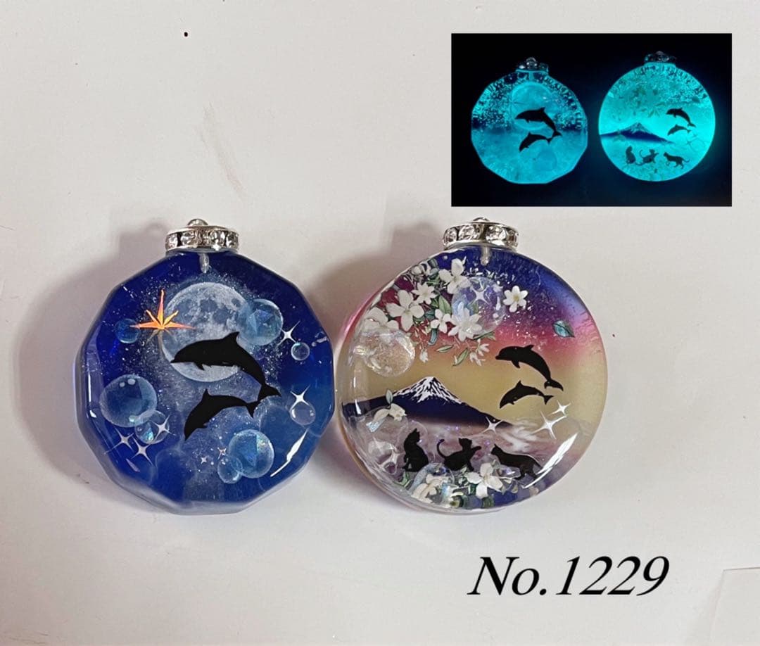 RUKURUKU/レジン/海辺の子猫達　蓄光　オルゴナイトキーホルダー