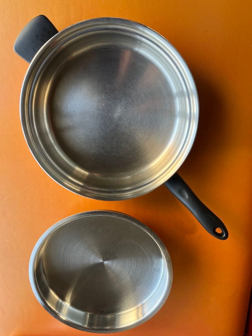 無水無油調理で健康的な食生活を アムウェイ大フライパン