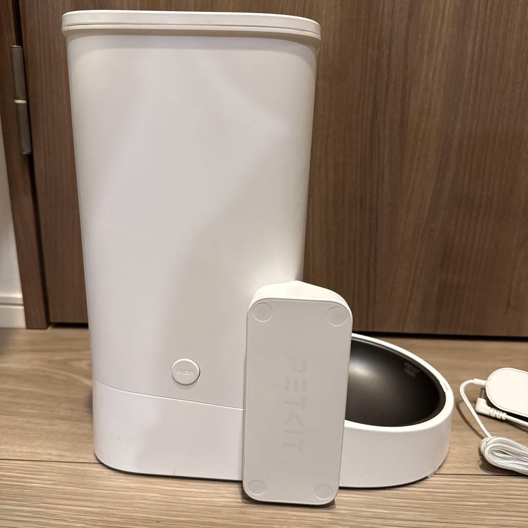 カメラ付き自動給餌器 PETKIT