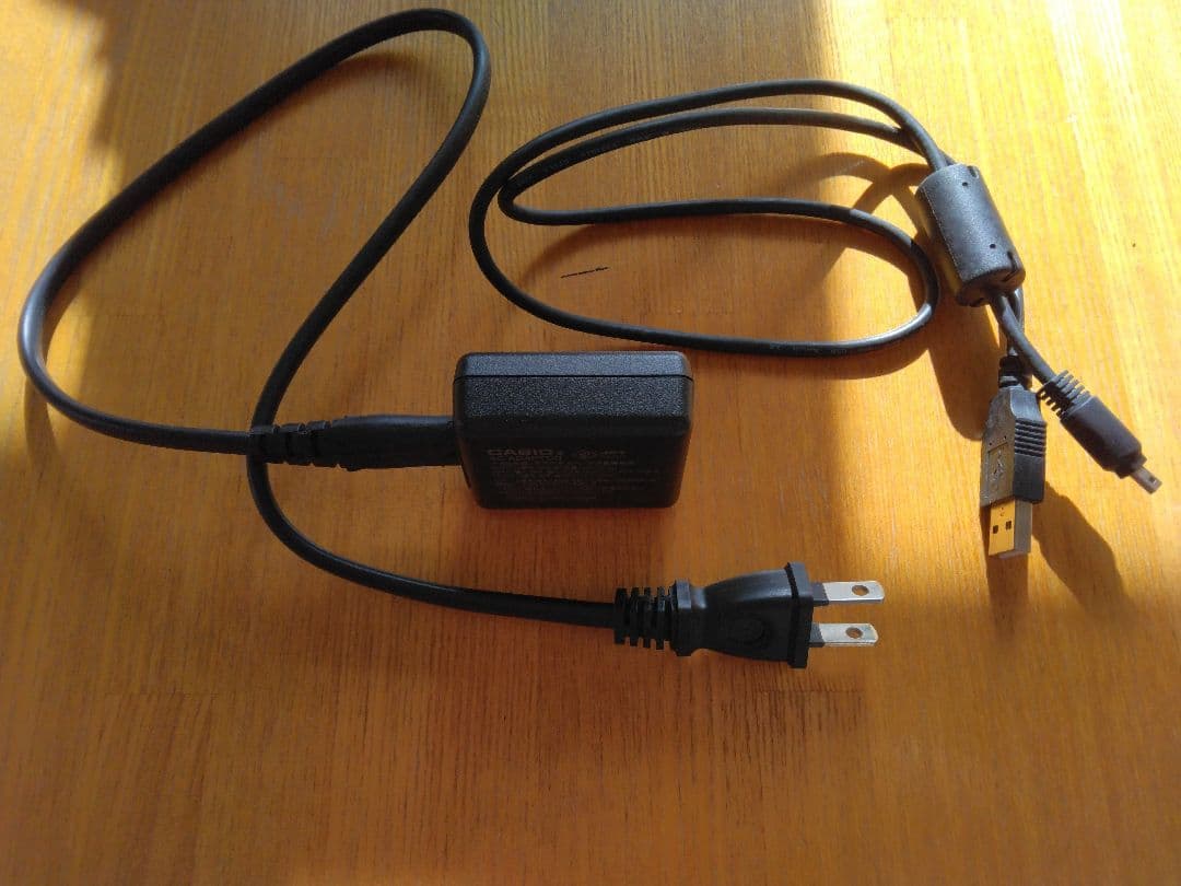 CASIO コンパクトデジタルカメラ 12.5倍ズーム 16メガピクセル