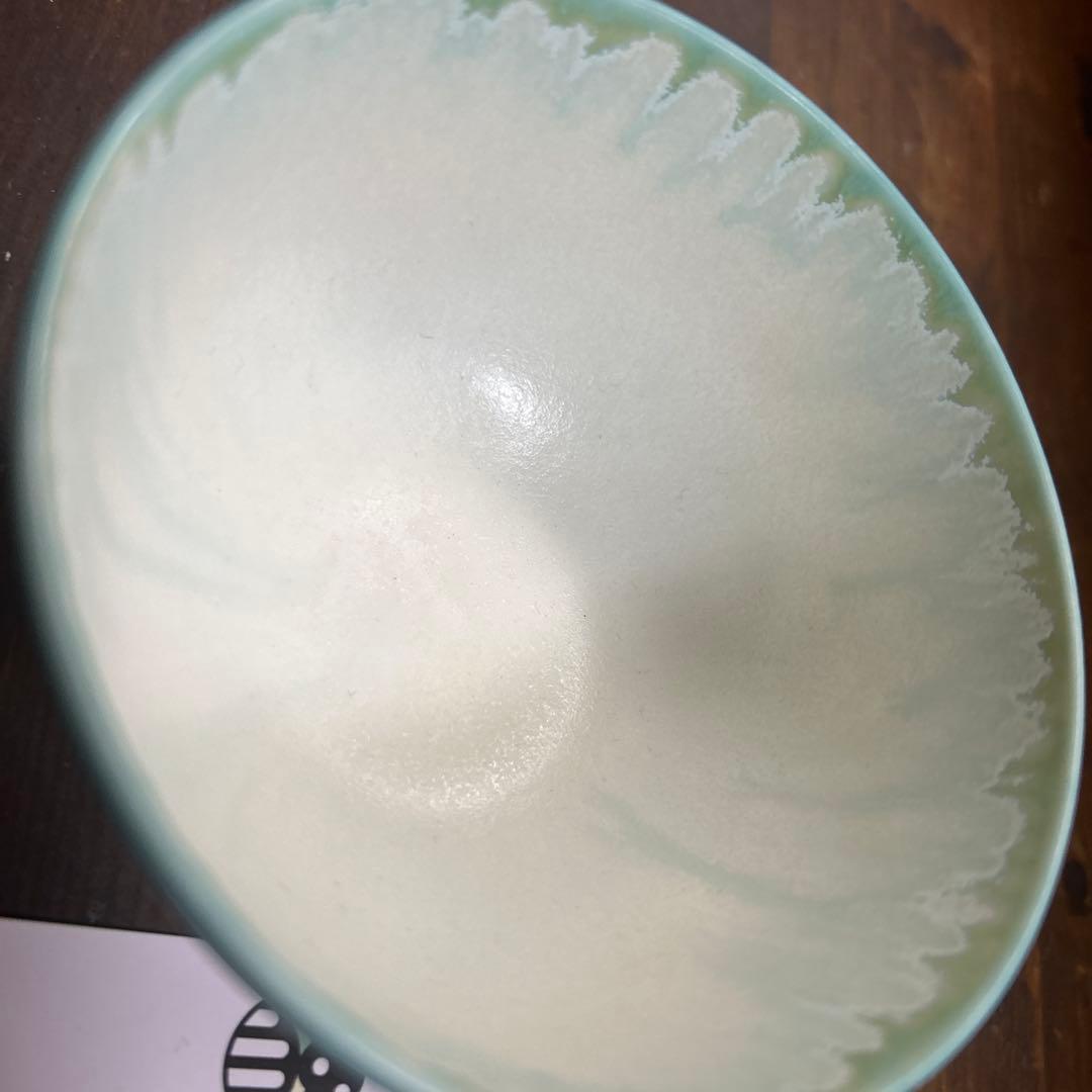 沖縄　やちむん　作家物　アトリエクッチャネ　しろくま　飯碗　小丼