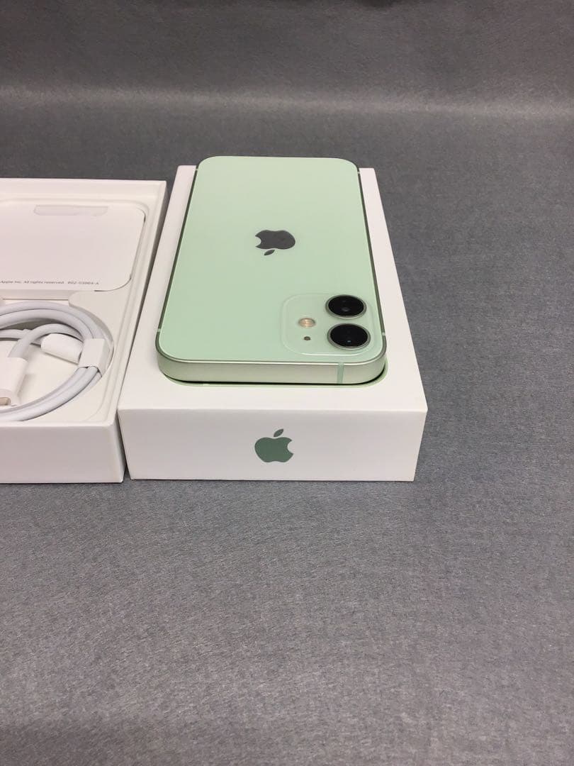 超美品 国内版 SIMフリー　iPhone12mini 64GB グリーン色