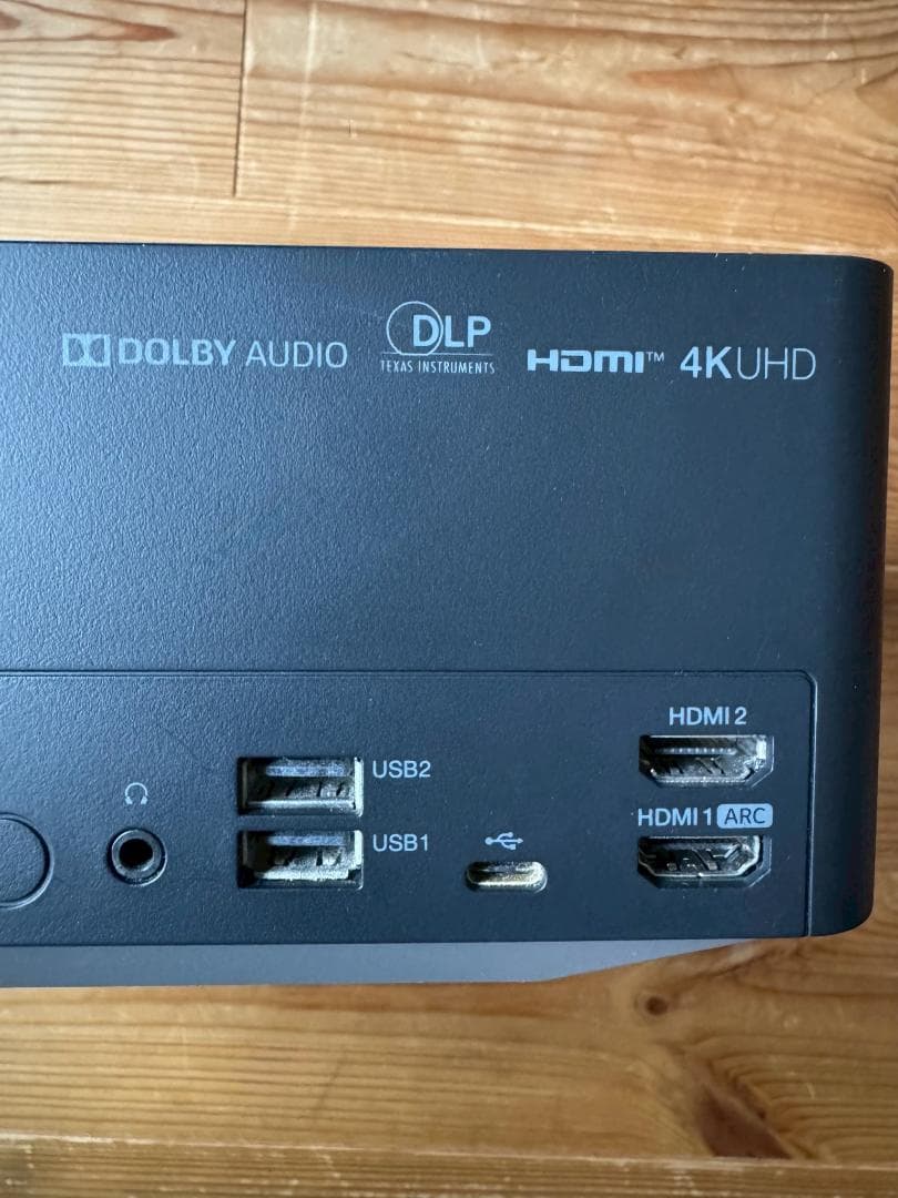 【歳末値下げ】LG 4K LEDプロジェクターHU70LS