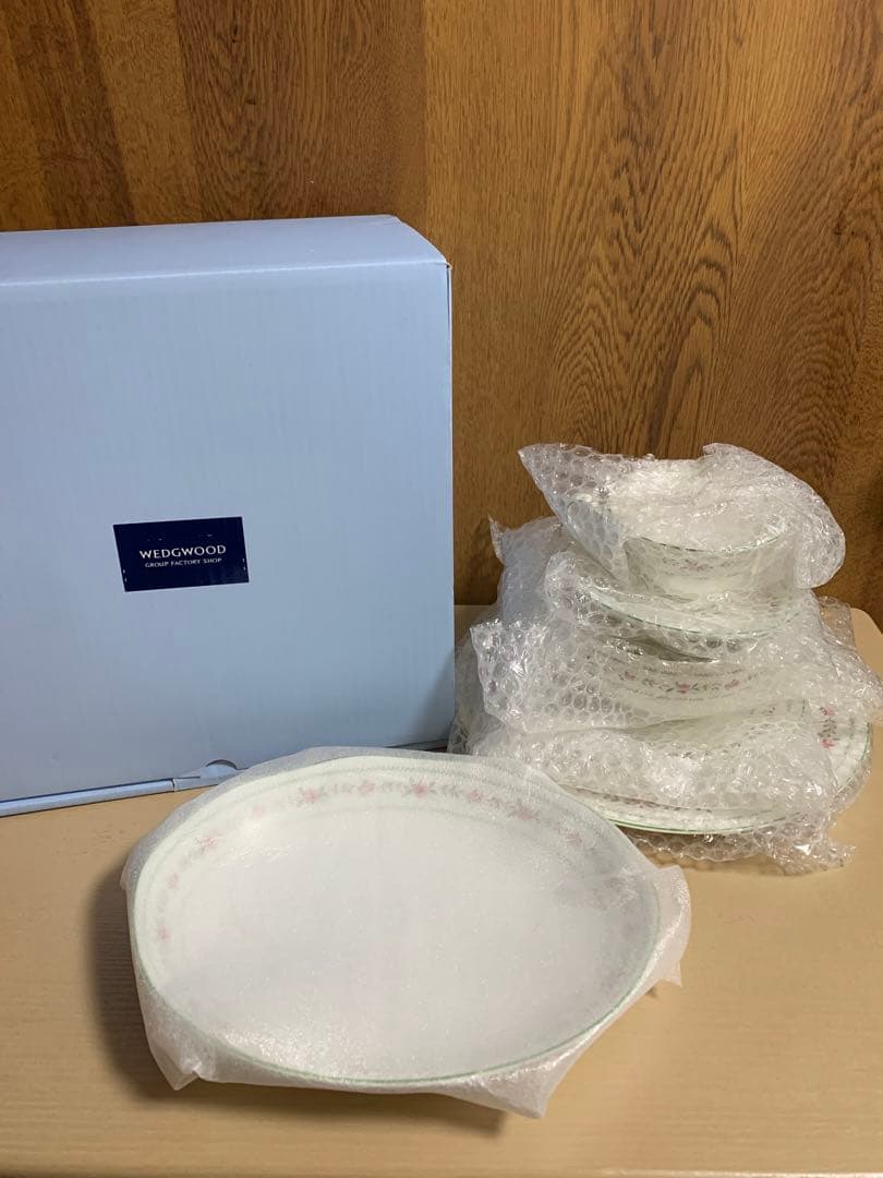 完全未使用品　 ウェッジウッド　ベルローズ