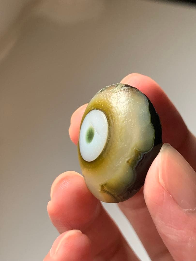 アラシャンゴビアゲート　蒙古瑪瑙　原石　水石　翡翠　オパール　根付　天珠 勾玉