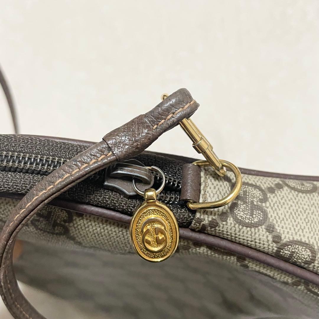 グッチ　ショルダーバッグ