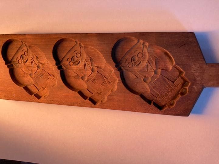 大正時代に大人気！のんきな.とおさんの老舗和菓子屋の絶妙に彫り上げられた木型です