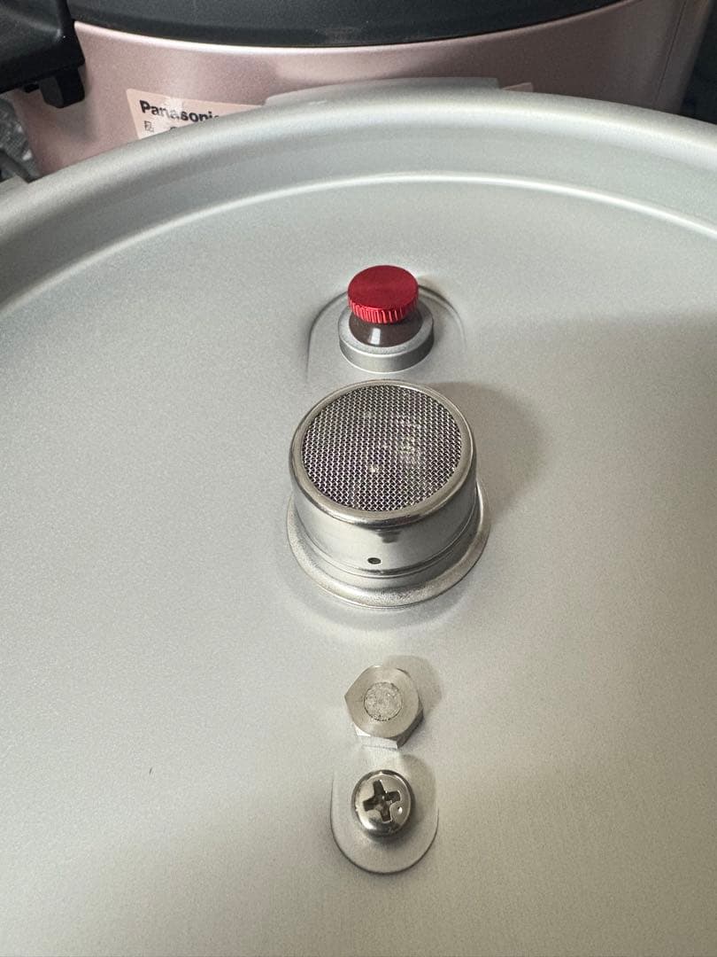 未使用ピンクPanasonic 電気圧力鍋 SR-P37