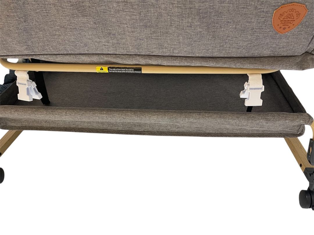 【美品】HZDMJ ベビーベッド 折りたたみ キャスター付き 新生児0-36ヶ月