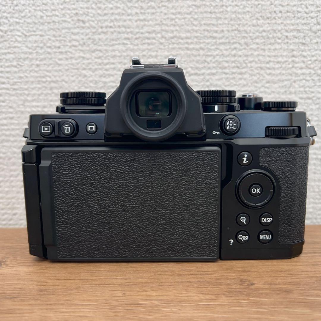 ニコン Zfc 28mm f/2.8 Special Edition ブラック