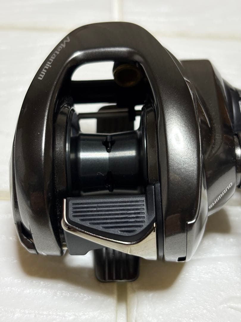 美品　シマノ　20メタニウム　6.2 右ハンドル　箱有り