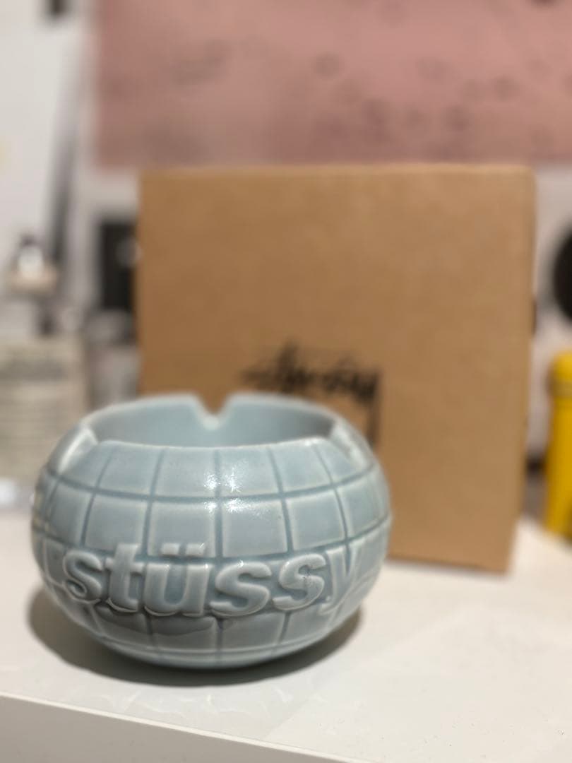 【美品・未使用】stussyセラミック 灰皿 ライトブルー 箱付き