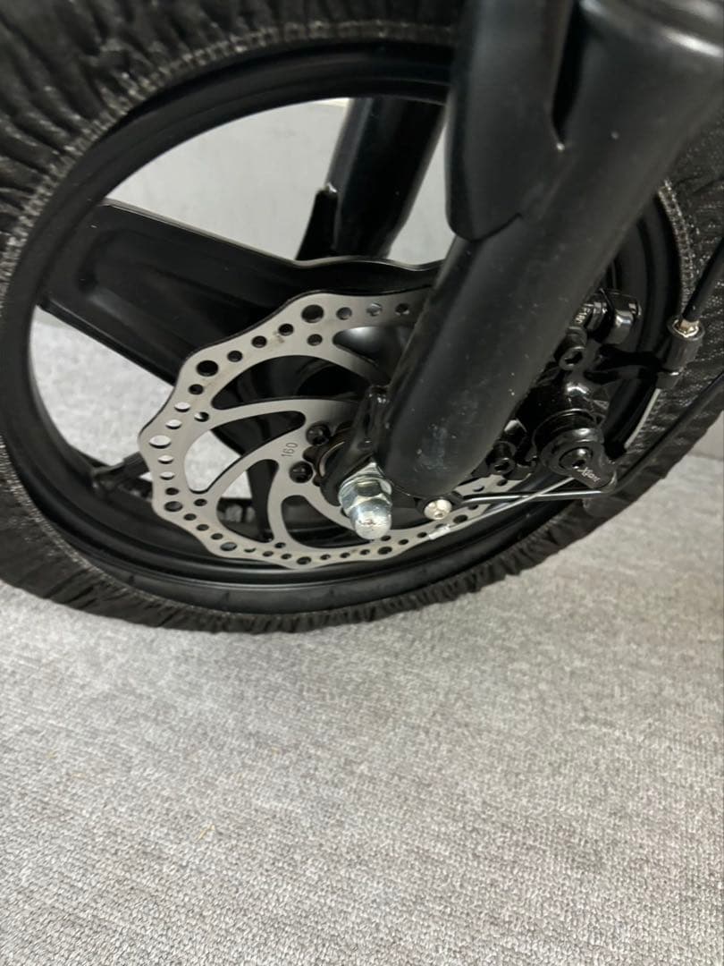 送料込み/新品/ハイスペック/折りたたみ/電動アシスト自転車/黒/ 引取割あり