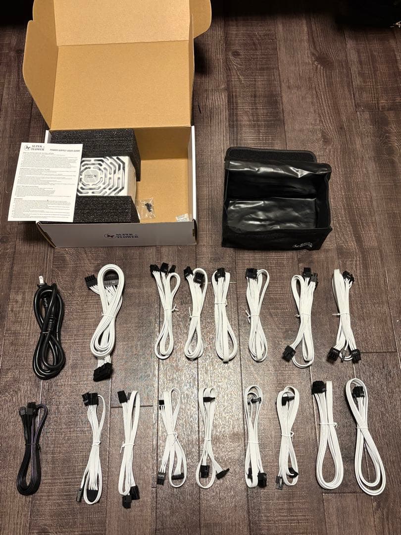 LEADEX SE 1000W ホワイト 電源ユニットplatinum