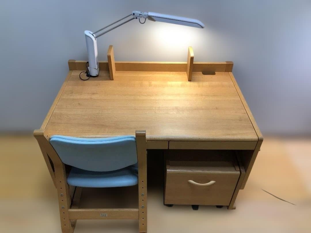 ピノ子(ᵔᴥᵔ)　②　袖机　送料無料 ベネッセ カリモク 51102