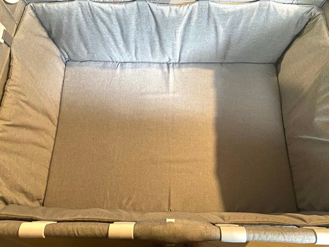 カトージ　KATOJI　ポータブルベビーベッド　オムツ台付